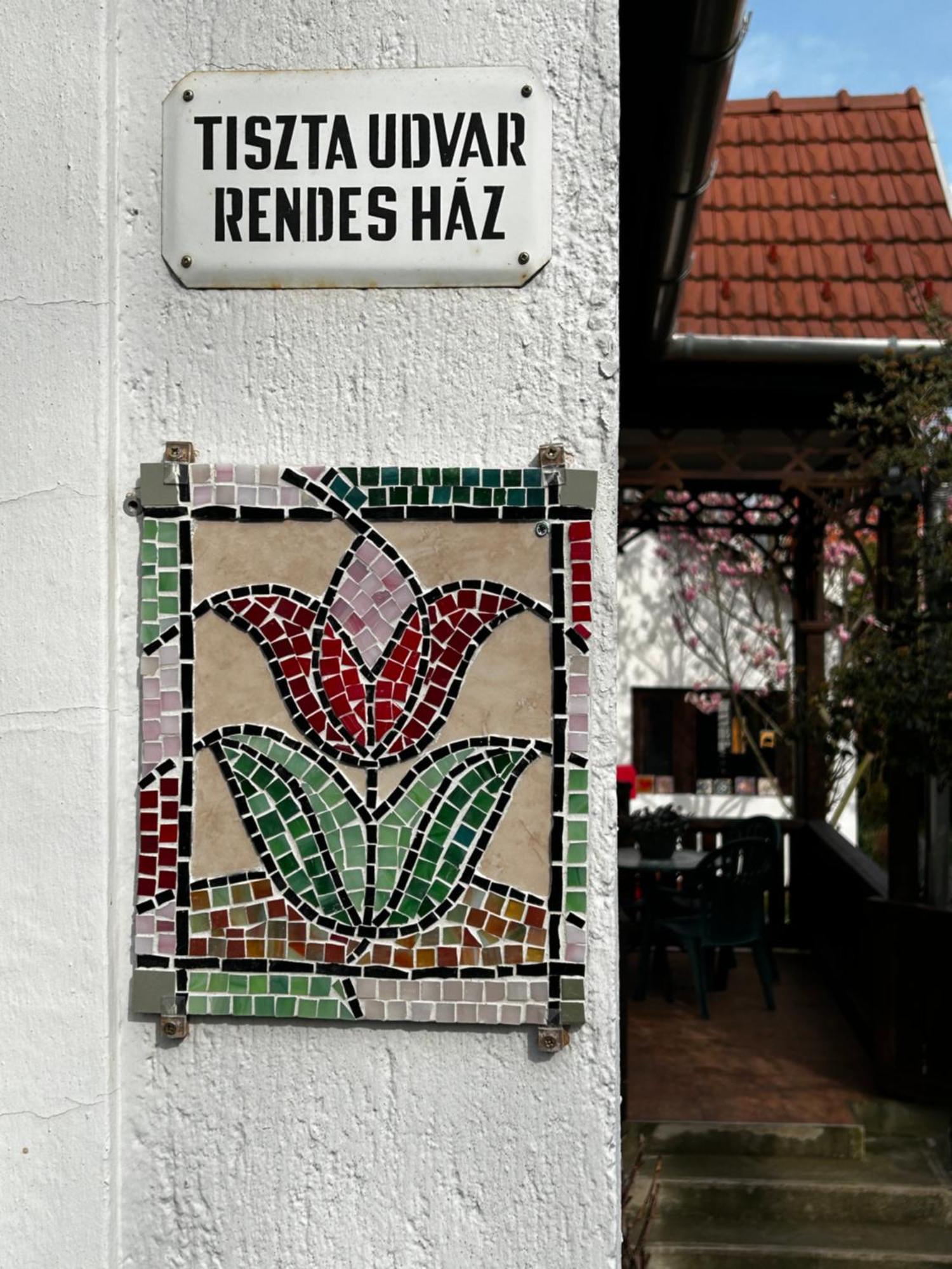 דירות מישקולץ Magnolia Garden מראה חיצוני תמונה